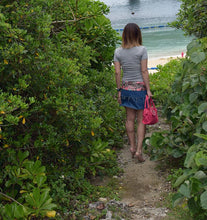 Charger l'image dans la galerie, Miniskirt Rosée sauvage du matin ensoleillé